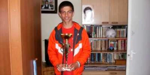 Bistriţa:  Portret/ Dan Dumitraşcu, o speranţă a tenisului bistriţean