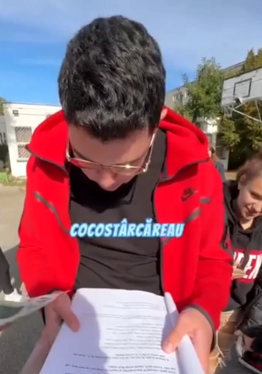 Elevul a reușit să citească cursiv tot textul FOTO captură Video
