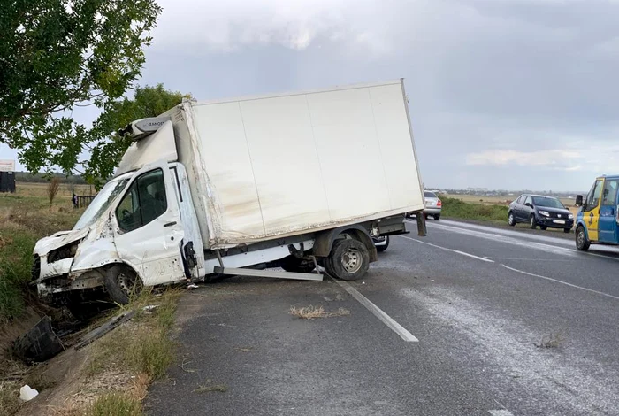 Autoutilitara este înmatriculată în Vrancea. SURSA IPJ Buzău