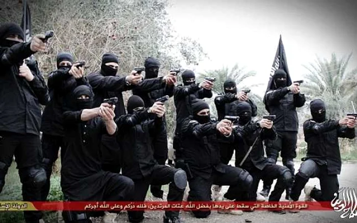 Militanti SI FOTO Daily Mail