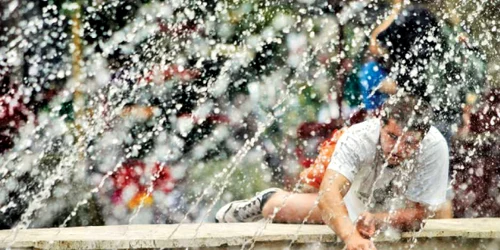 Temperaturile le vor depăşi pe cele obişnuite în această perioadă