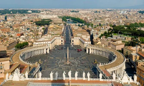 st peters square vatican city   april 2007 jpeg