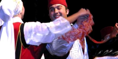 Bistriţa: Adam şi Eva vorbesc mai multe limbi
