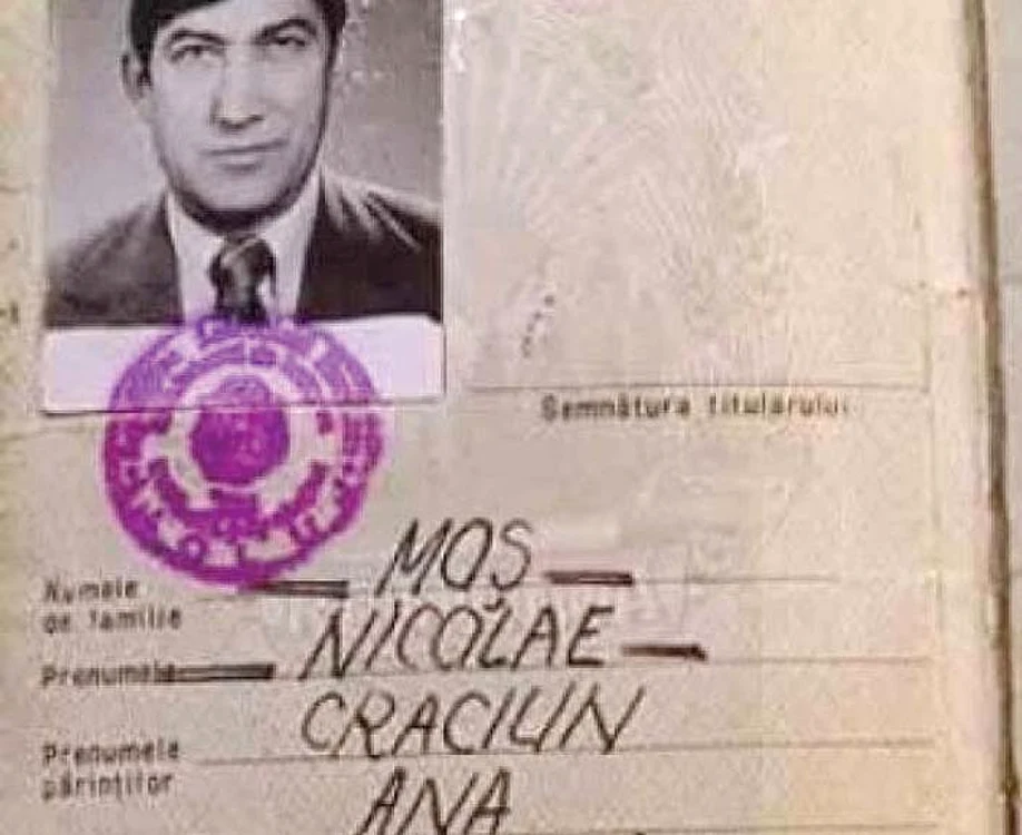 
    De când a renunţat la telefonul fix nu mai primeşte apeluri de la copiiFoto: Adevărul  
