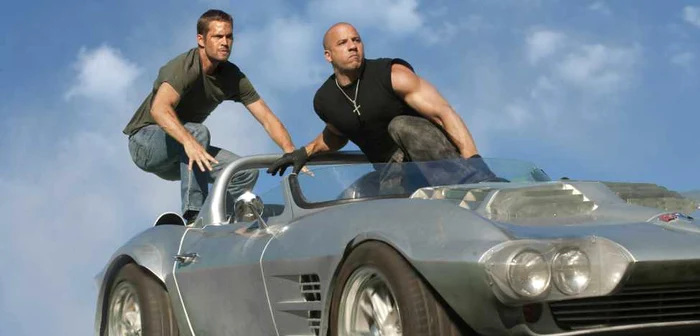 Paul Walker şi Vin
Diesel în rolurile lui Dominic Toretto şi Brian O’Conner,
în „Furios şi iute 7“ FOTO Universal