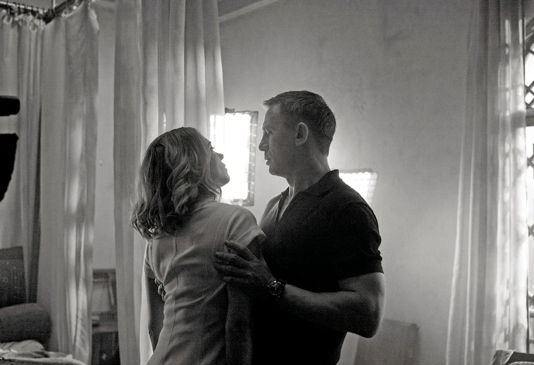 
    Daniel Craig şi Lea Seydoux, pe platourile de filmare pentru "Spectre"Foto: Hepta  
