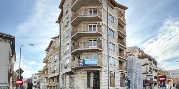 cladire Bucuresti CEC Bank Foto azitis jpeg