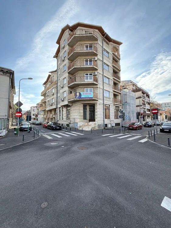 Fostă sucursală a CEC Bank din București