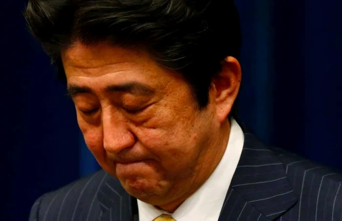 Premierul Shinzo Abe e într-o situaţie de coşmar