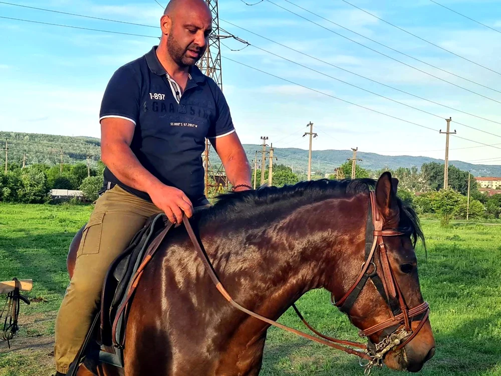 Dan Feluşcă, proprietarul centrului de echitaţie de la Rovinari . Foto: Arhivă personală
