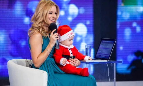 simona gherghe sarbatoreste primul craciun in trei jpeg