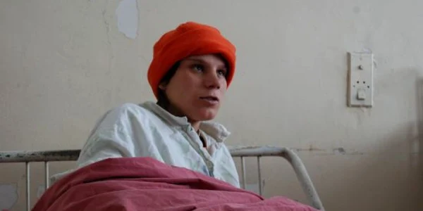 Liana a născut acasă pentru că ambulanţa nu a putut ajunge la ea