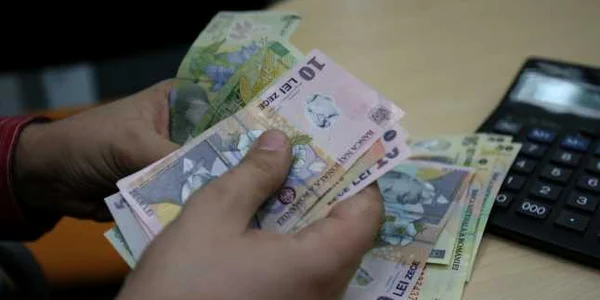 Banii nu vor ajunge prea curând în buzunarele profesorilor