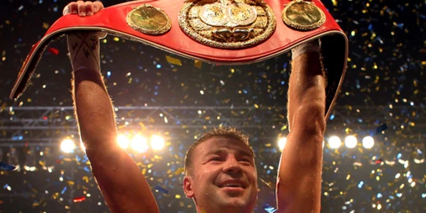 Lucian Bute, campion pentru a noua oară