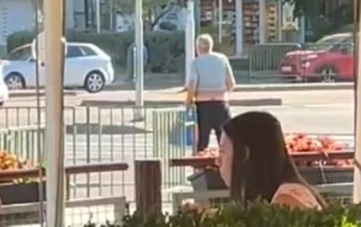 Septuagerarul este acuzat că a agresat sexual mai multe femei. FOTO: captură video