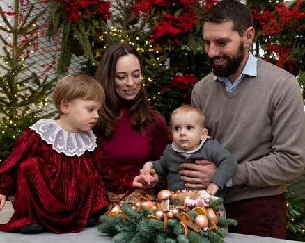 Alina Maria si Nicolae al Romaniei, de Craciun alaturi de copii, Mihai si Maria Alexandra pagina oficiala (1) jpg