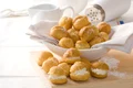 Gogosele cu frisca  Sursa foto shutterstock 2357567221 jpg