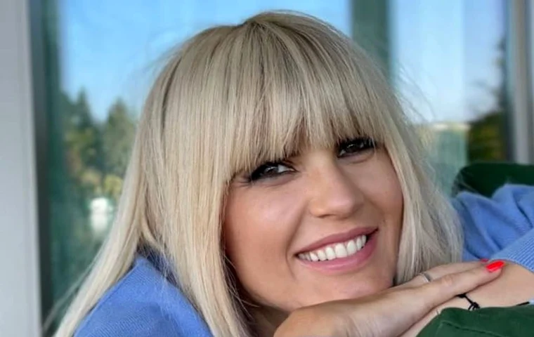 Elena Udrea, cele mai fierbinți apariții la plajă!