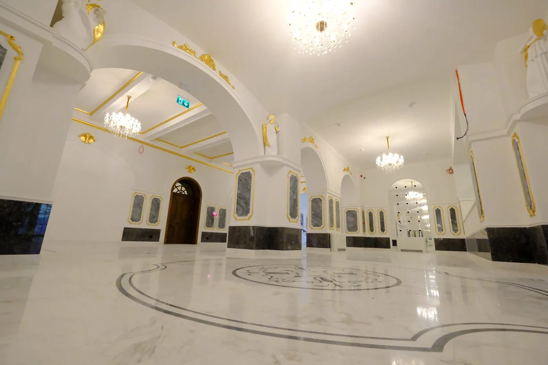 Interior din teatrul reabilitat FOTO Doina Federovici