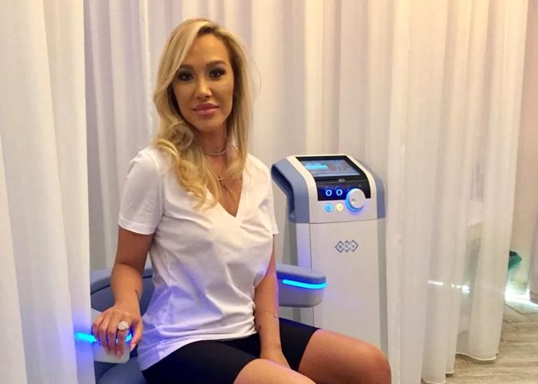 
    Raluca Podea a aşteptat cuminte pe scaun 30 de minuteFoto: arhivă personală  