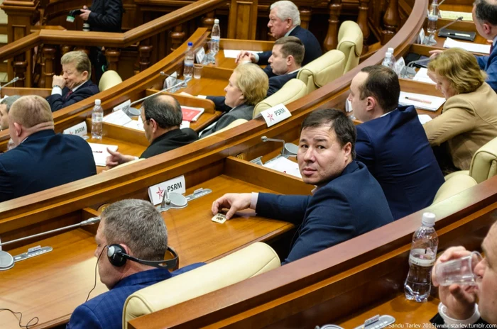 Socialistul Bogdan Ţârdea nu recomandă partidului său să intre la guvernare acum. FOTO: Alexandru Tarlev