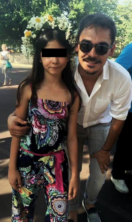 Răzvan se mândrește cu fiica sa