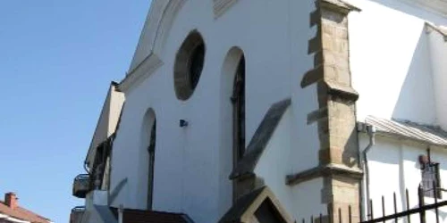 Bistrita:LA PAS PRIN VECHIUL BURG - Mănăstirea Minoriţilor, locul în care s-au botezat bistriţenii