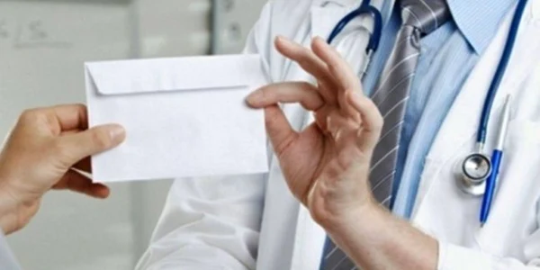 Fostul registrator a fost condamnat la închisoare cu suspendare Foto