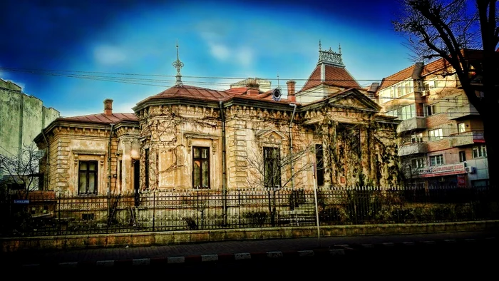 Casa Lăzărică Petrescu, scoasă la vânzare. FOTO turnul-cetatii.ro