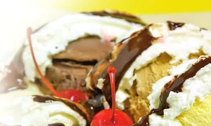 1366978317 3297banana 20split jpeg