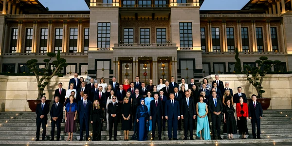Nicusor Dan summitul NATO jpg