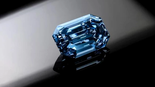 Unul dintre cele mai rare diamante din lume, scos la licitație / VIDEO jpeg