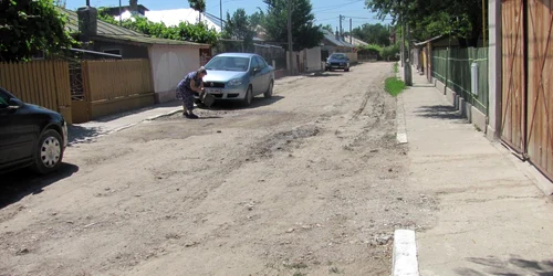Strada Răsăritului nu are canalizare