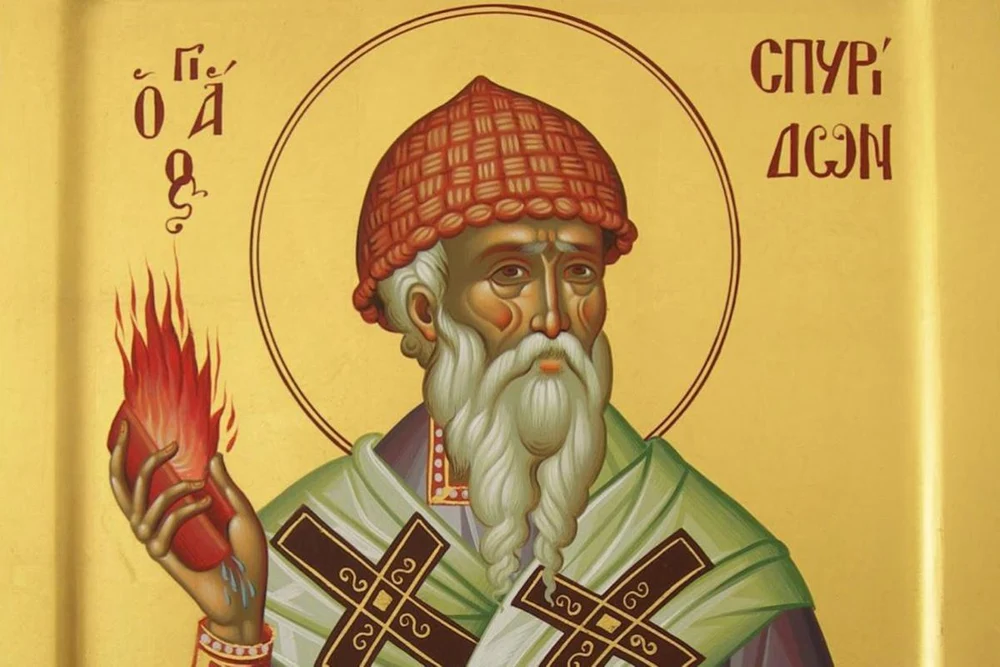 Sfântul Spiridon, făcătorul de minuni, sărbătorit pe 12 decembrie. Cine a fost și ce spune tradiția despre el