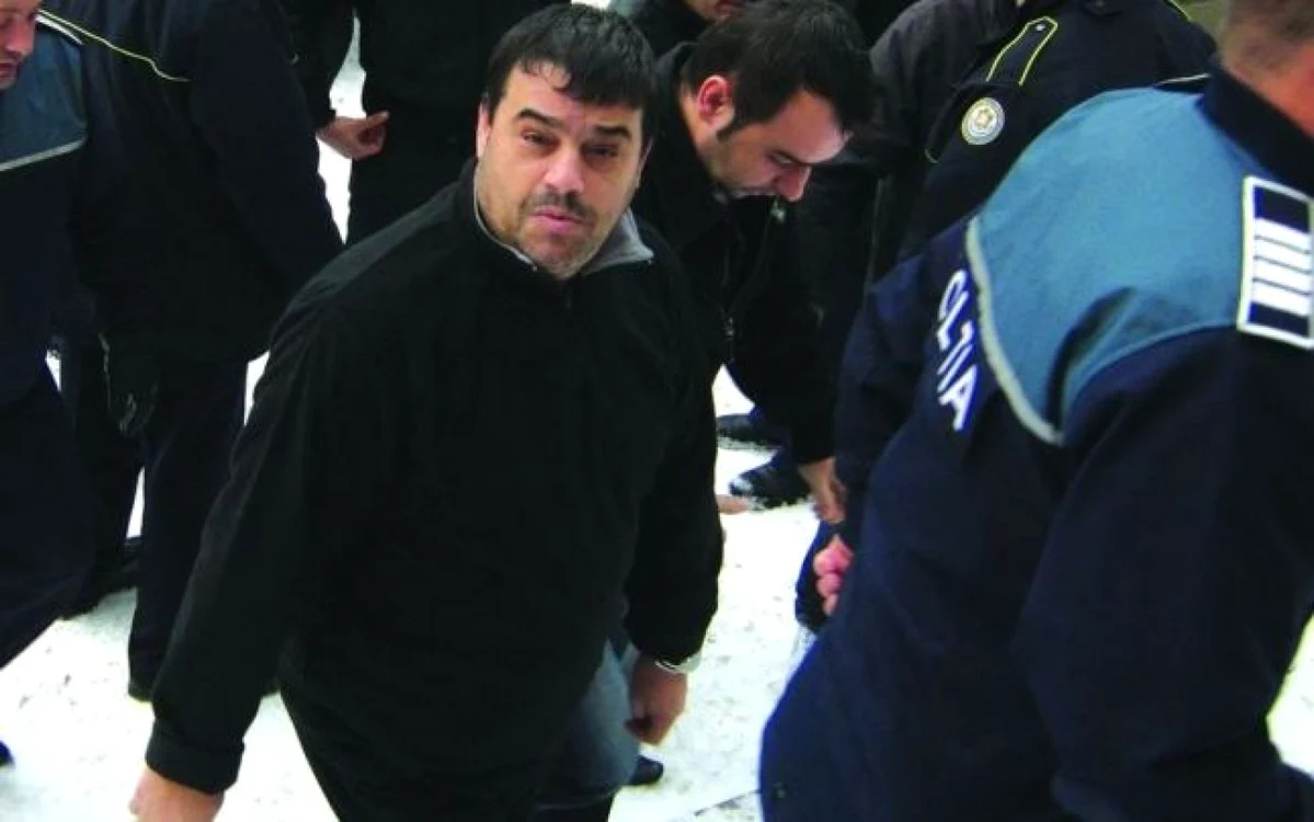 Paul Iova, alias Ion Petrişor, sau „Regele maneliştilor” FOTO Dănuţ Zuzeac