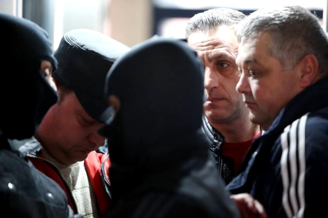 Poliţişti de frontieră din judeţul Arad duşi la audieri la sediul DNA FOTO pressalert.ro