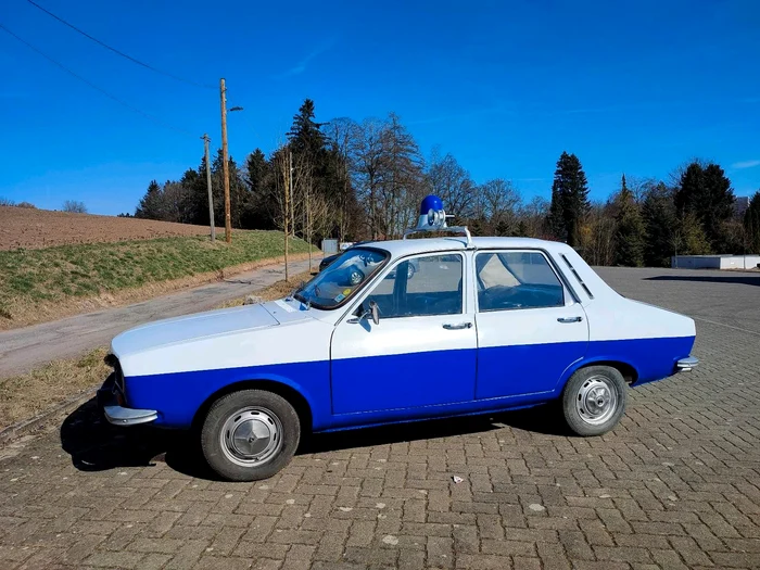 O Dacia 1300 utilizată de Miliția comunistă în România se vinde în Germania. Cât cere proprietarul
