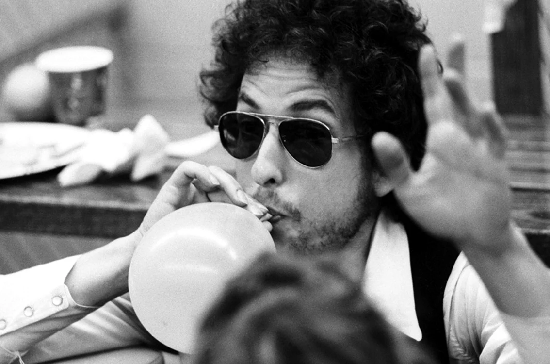 Bob Dylan în cărți pentru Nobelul literar? jpeg