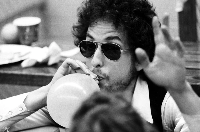 Bob Dylan în cărți pentru Nobelul literar? jpeg