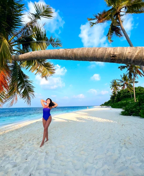 Andreea Mantea în Maldive (2) jpg