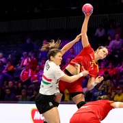 Ungaria Romania, handbal feminin (Sportpictures) jpeg