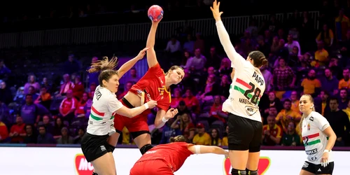 Ungaria Romania, handbal feminin (Sportpictures) jpeg