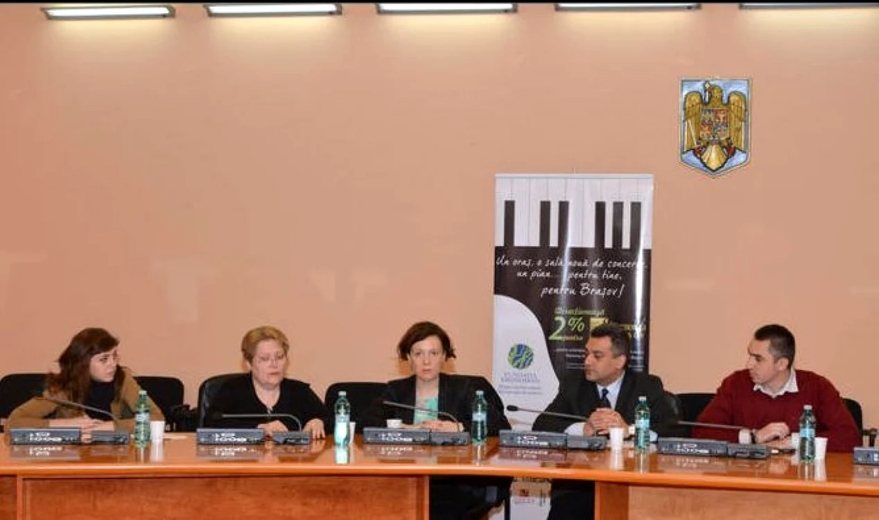 Artiştii au nevoie de instrumente muzicale noi. FOTOPrimăria Braşov.