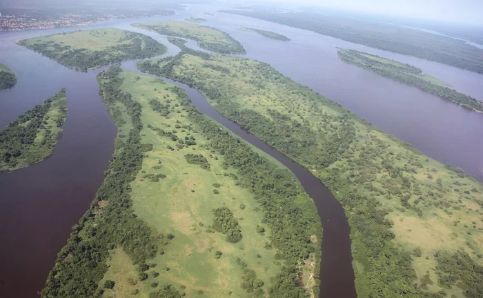 O avalanşă submarină ce a purtat peste un kilometru cub de nisip şi noroi pe subsolul canionului a pornit de la gura fluviului Congo FOTO Wkipedia/ MONUSCO/Myriam Asmani