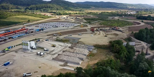 Stadiul lucrărilor la Lotul 4 al Autostrăzii Sibiu Pitești în septembrie 2024 Foto Asociația Pro Infrastructură