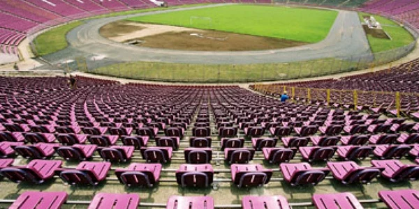 Timişoara: "Poli" are stadion de Liga Campionilor cu doar jumătate de milion de euro (GALERIE FOTO)