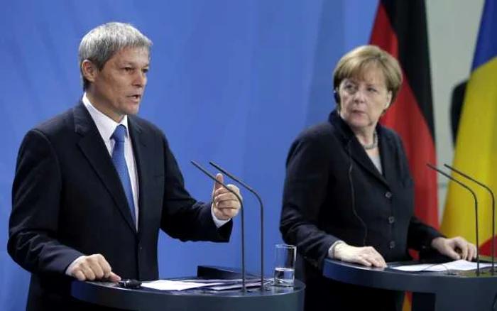 Dacian Cioloş s-a întâlnit cu reprezentanţii diasporei după întrevederea cu Angela Merkel FOTO AP