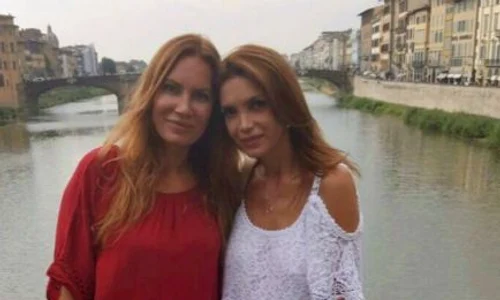 Cristina și Narcisa s au plimbat pe străzile din Florența jpeg