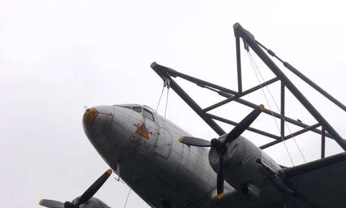 „Candy Bomber” în blocada Berlinului jpeg