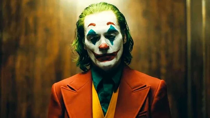 Joaquin Phoenix, în rolul lui Joker